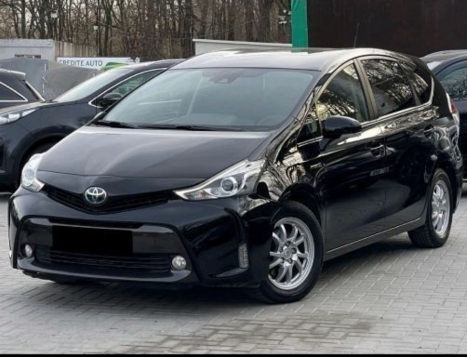 Toyota Prius V